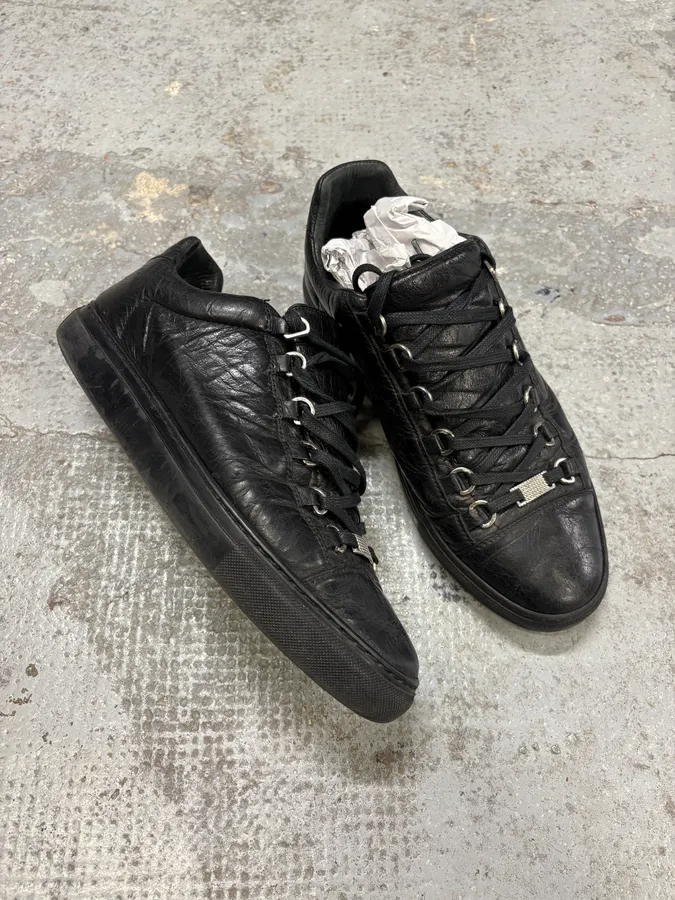 Balenciaga Arena Black Leather Low Sneakers - Image 5