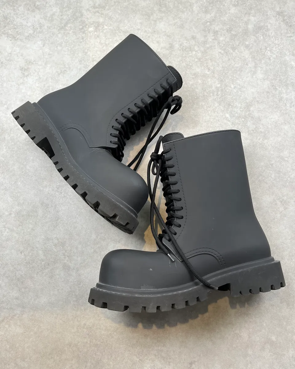 Balenciaga Black Astro Steroid Boots - Image 6