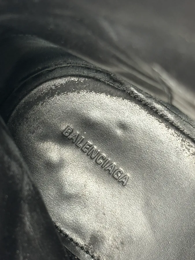 Balenciaga Black Lizard Textured Chelsea Boots - Image 18