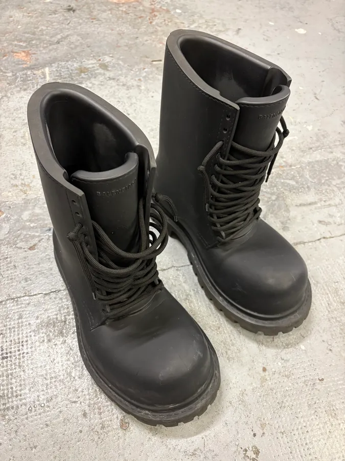 Balenciaga Faded Black Steroid Boots - Image 4