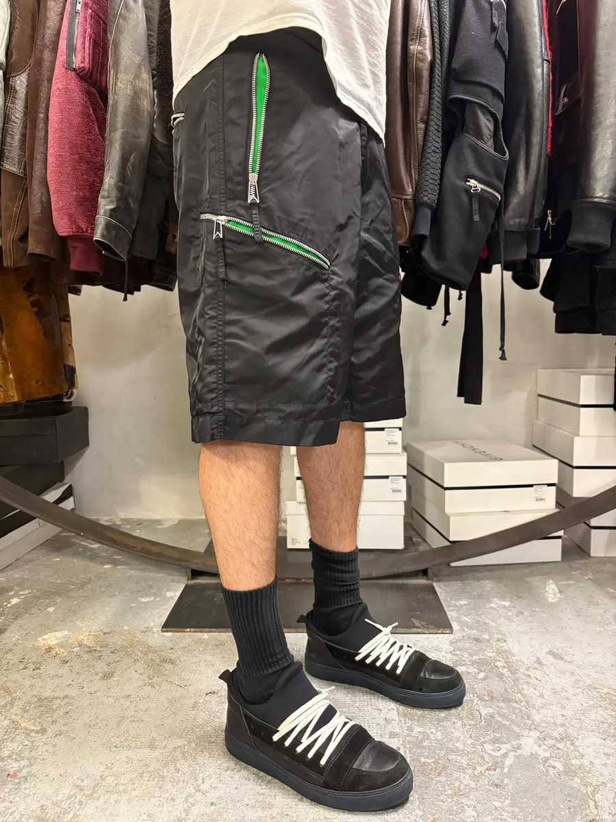 Bottega Veneta Black Nylon Multi Zips Cargo Shorts - Image 3