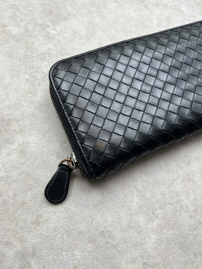 Bottega Veneta Woven Intrecciato Black Leather Wallet - Image 3