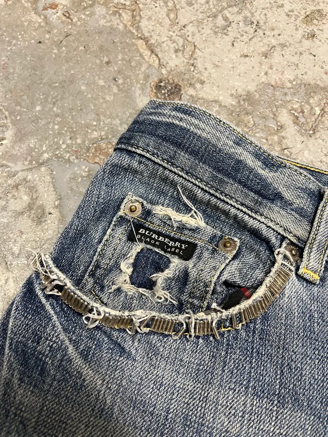 2000s Burberry Blue Faded Denim Jeans - Image 6
