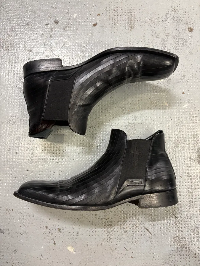 Cesare Paciotti Black Leather Chelsea Boots - Image 4