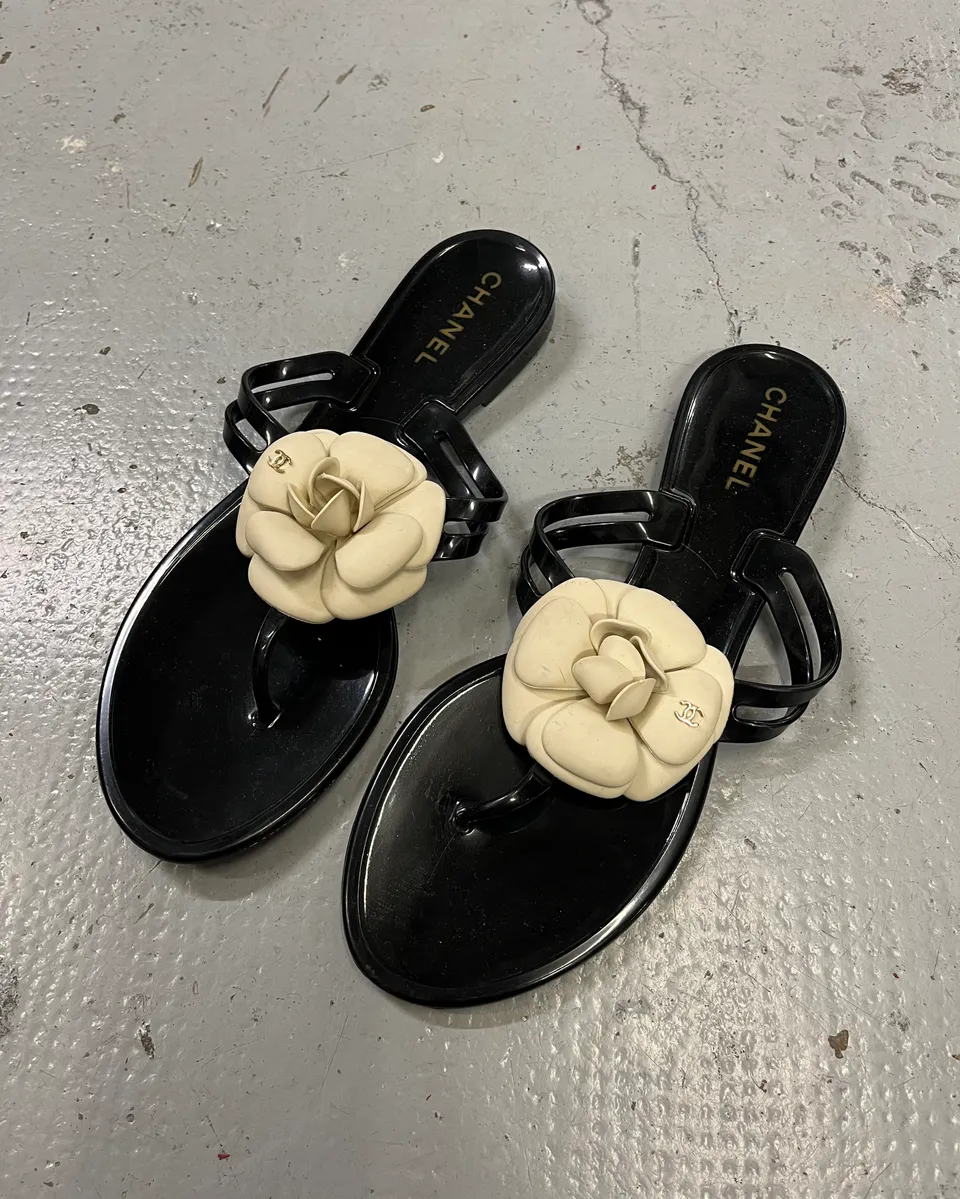 Chanel White Camellia Black Thong Sandals - Image 2