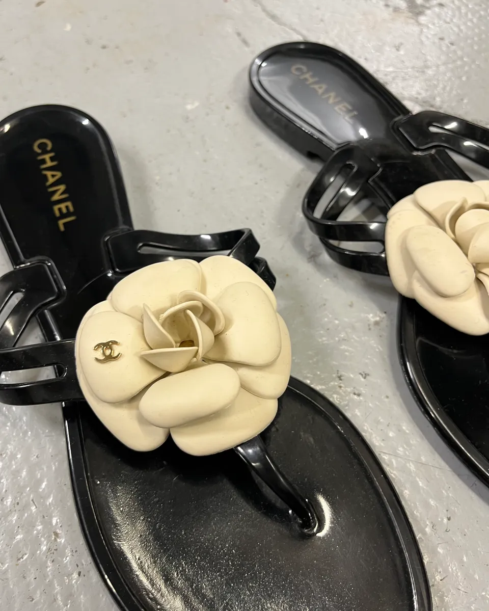 Chanel White Camellia Black Thong Sandals - Image 4