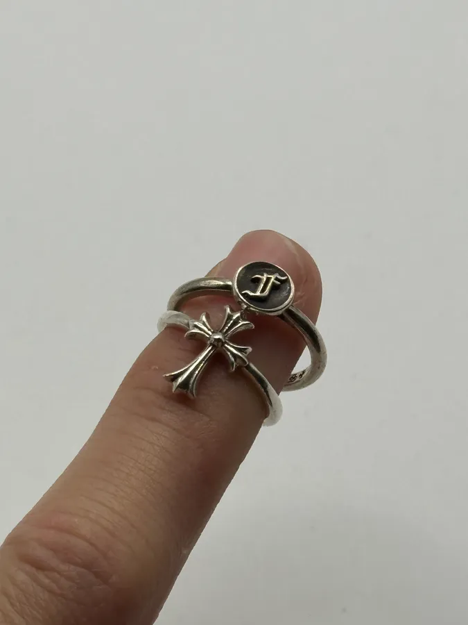Chrome Hearts Cross Bubblegum Silver Ring - Image 2