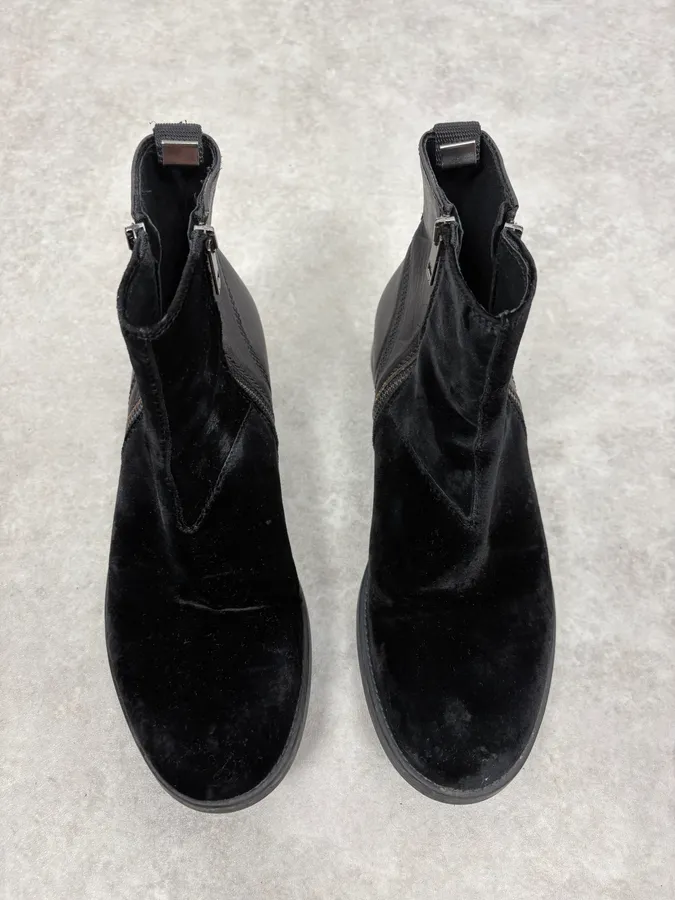 Diesel Black Velvet Leather Chelsea Boots - Image 2