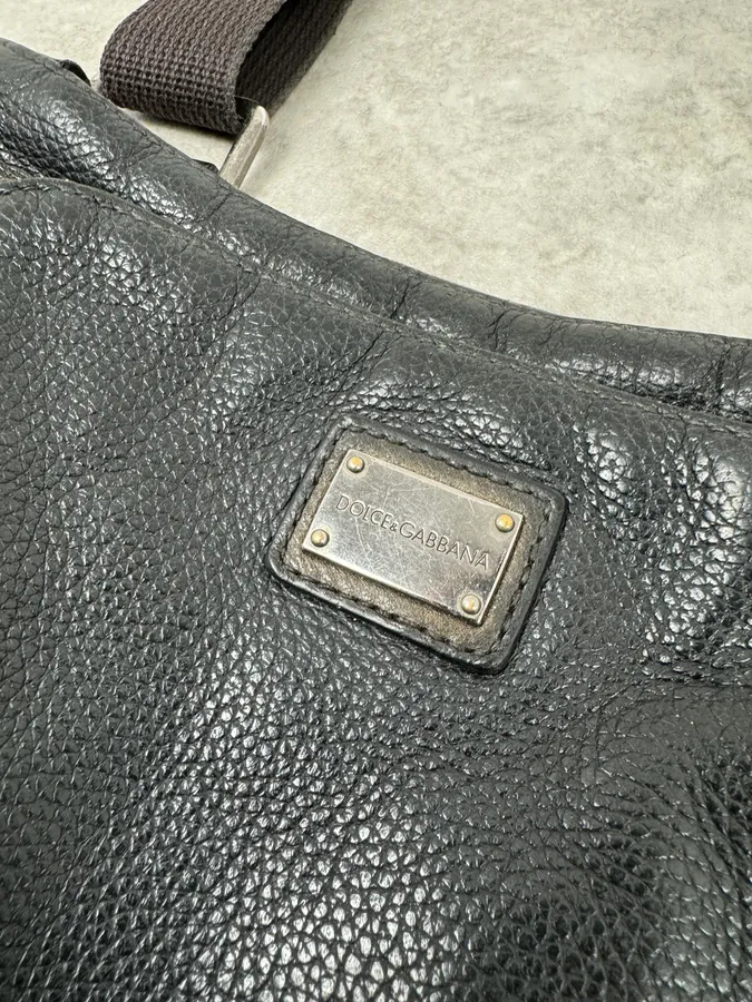 Dolce & Gabbana Lock Black Leather Shoulder Bag - Image 5