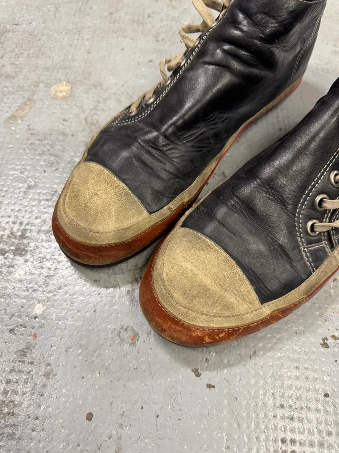 Dries Van Noten Asymmetrical Laced Leather Shoes - Image 8
