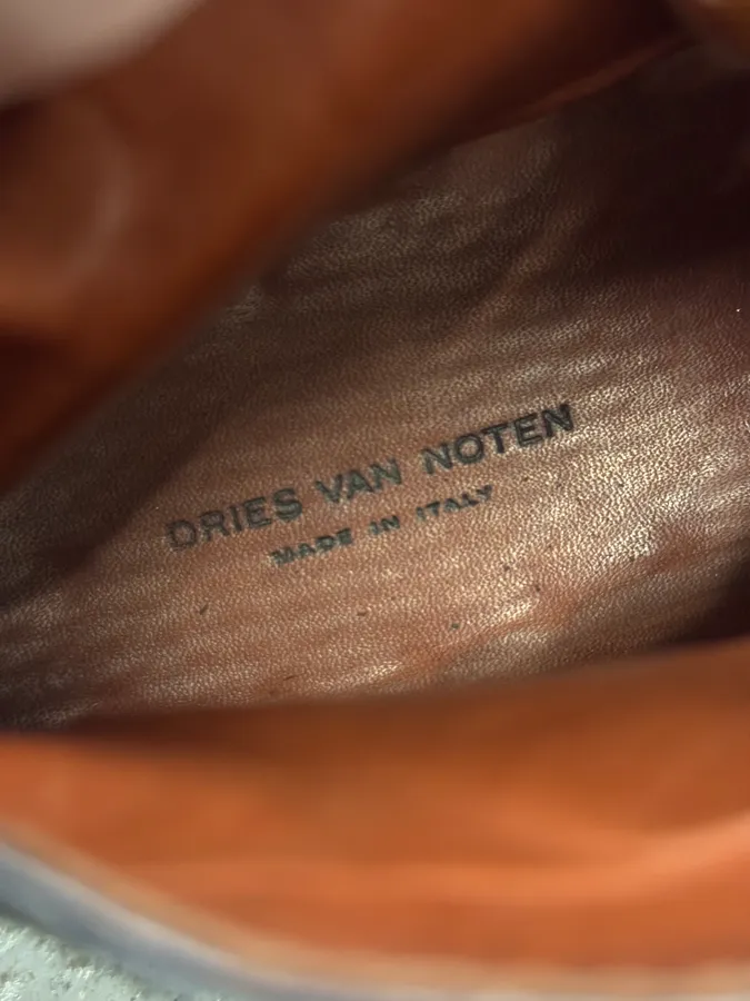 Dries Van Noten Asymmetrical Laced Leather Shoes - Image 9