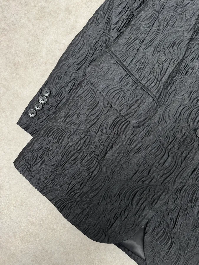 Dries Van Noten Contemporary Plissed Black Blazer Jacket - Image 6