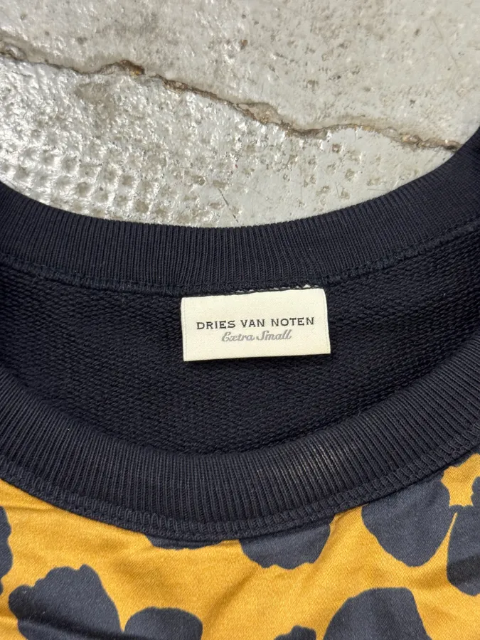 Dries Van Noten Navy Flowers Hybrid Bohemian Sweater - Image 3