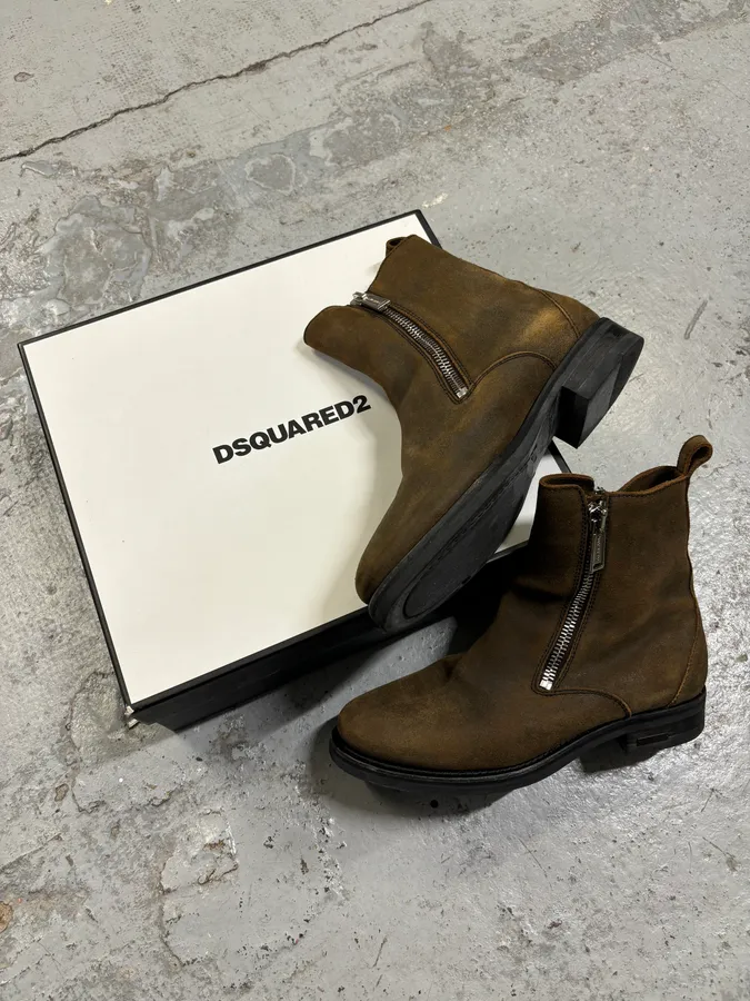 Dsquared2 Brown Suede Zip Chelsea Boots - Image 2
