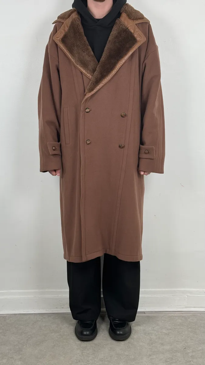 FW1988 Gianni Versace Camel Wool Trench Coat - Image 2