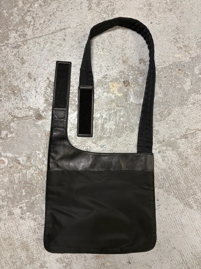 FW1999 Prada Navy & Black Crossbody Bag - Image 5
