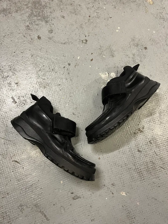 FW2000 Prada Black Strapped Leather Boots - Image 7