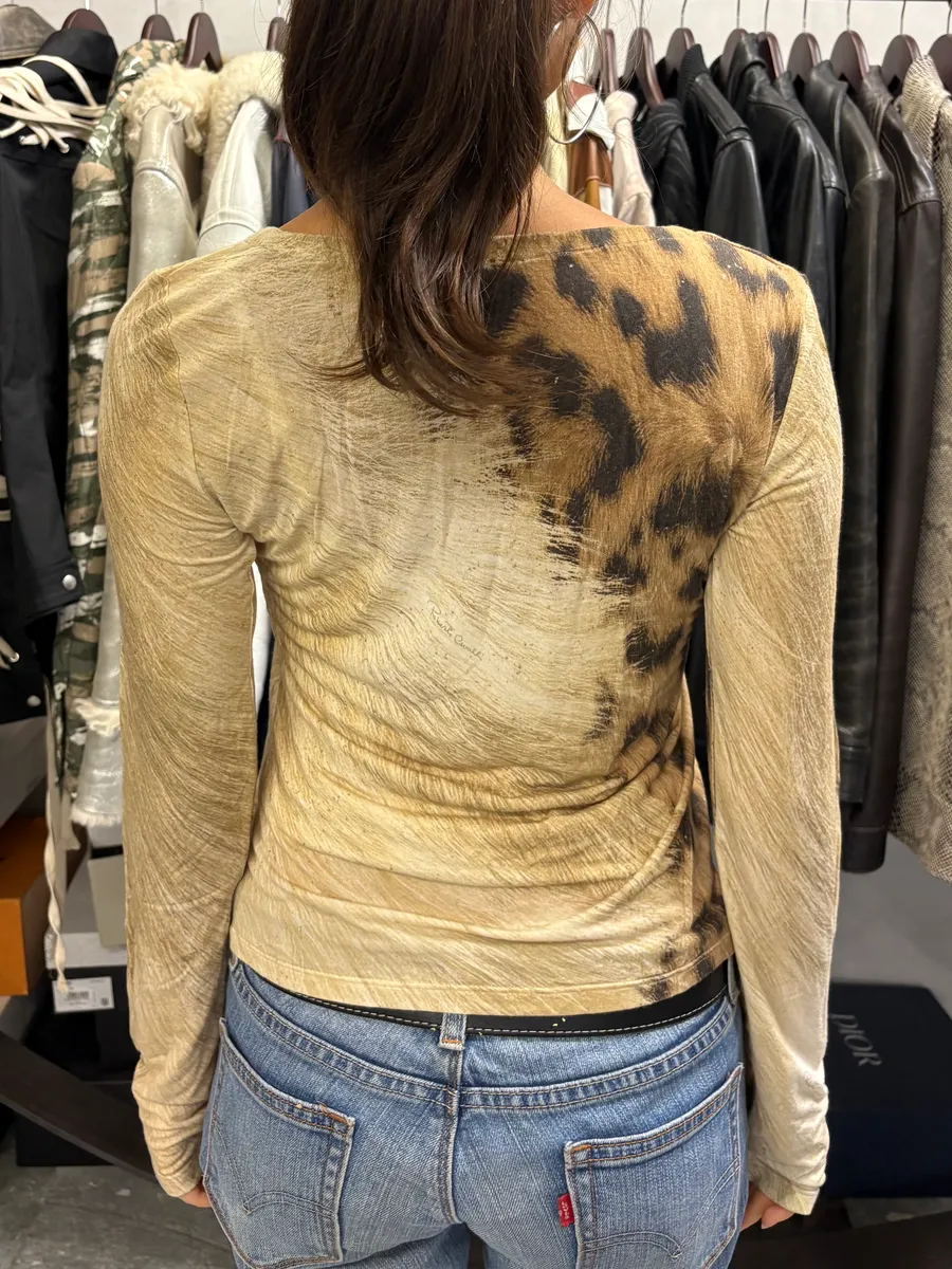 FW2000 Roberto Cavalli Beige Leopard Print Cardigan - Image 3