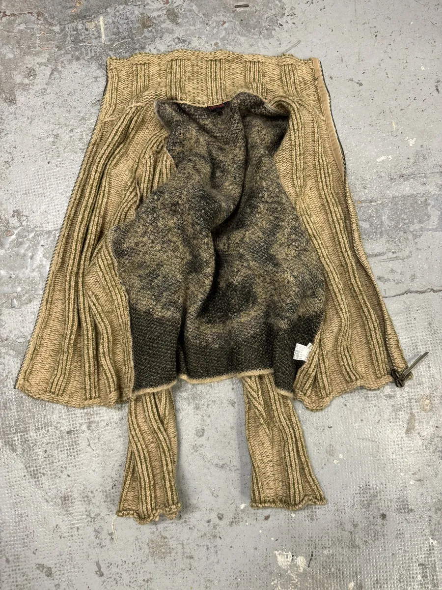 FW2000 Roberto Cavalli Camel Wool Tiger Back Zip-up Sweater - Image 9