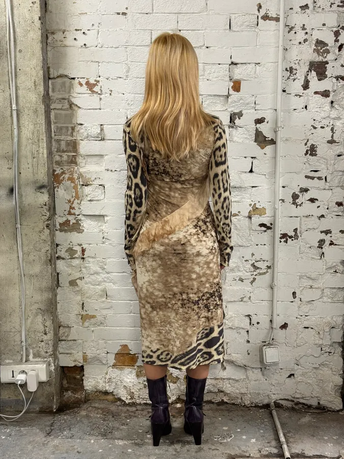 FW2001 Roberto Cavalli Cheetah Abstrat Tan Silk Dress - Image 6