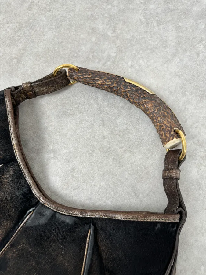 FW2001 Yves Saint Laurent Black Golden Pony Hair Leather Mombasa Horn Bag - Image 6