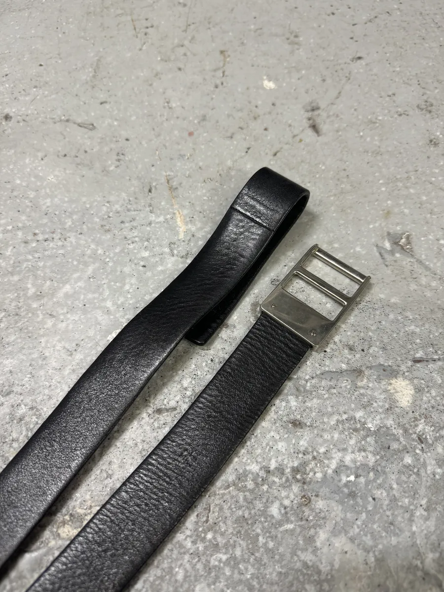 FW2004 Prada Black Scratch Leather Belt - Image 3