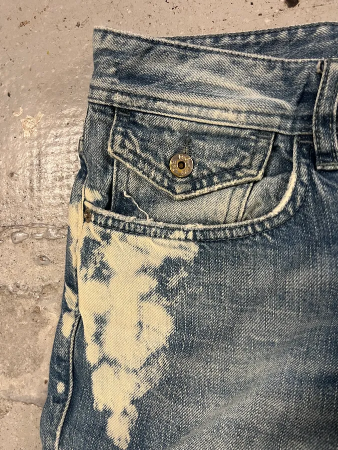 FW2005 Dolce & Gabbana Blue Painted Irregular Denim Jeans - Image 8