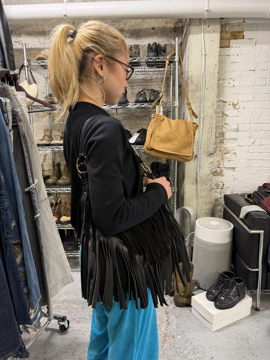 FW2005 Yves Saint Laurent Black Suede Leather Fringe Shoulder Bag - Image 4