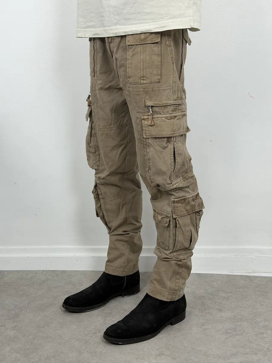 FW2006 Dolce & Gabbana Beige Multi Pockets Cargo Pants - Image 3