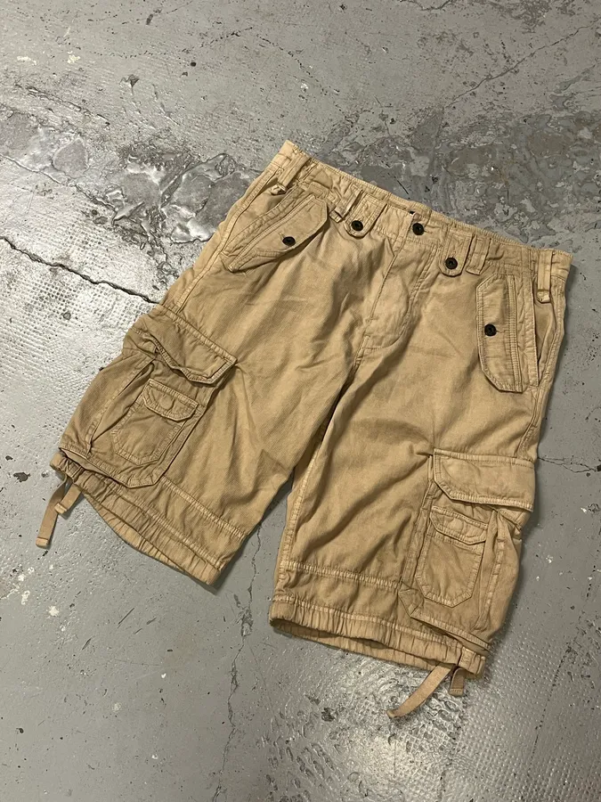 FW2006 Dolce & Gabbana Beige Multi Pockets Cargo Shorts - Image 5