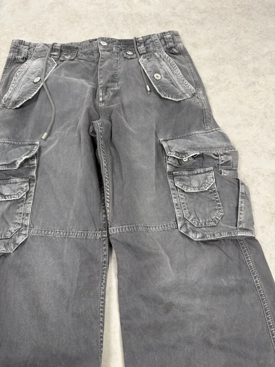 FW2006 Dolce & Gabbana Multi Pockets Grey Cargo Pants - Image 8