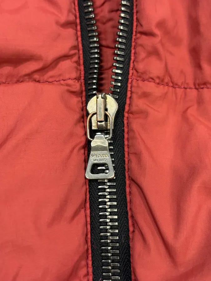 FW2009 Prada Red Nylon Quilted Puffer Jacket - Image 10