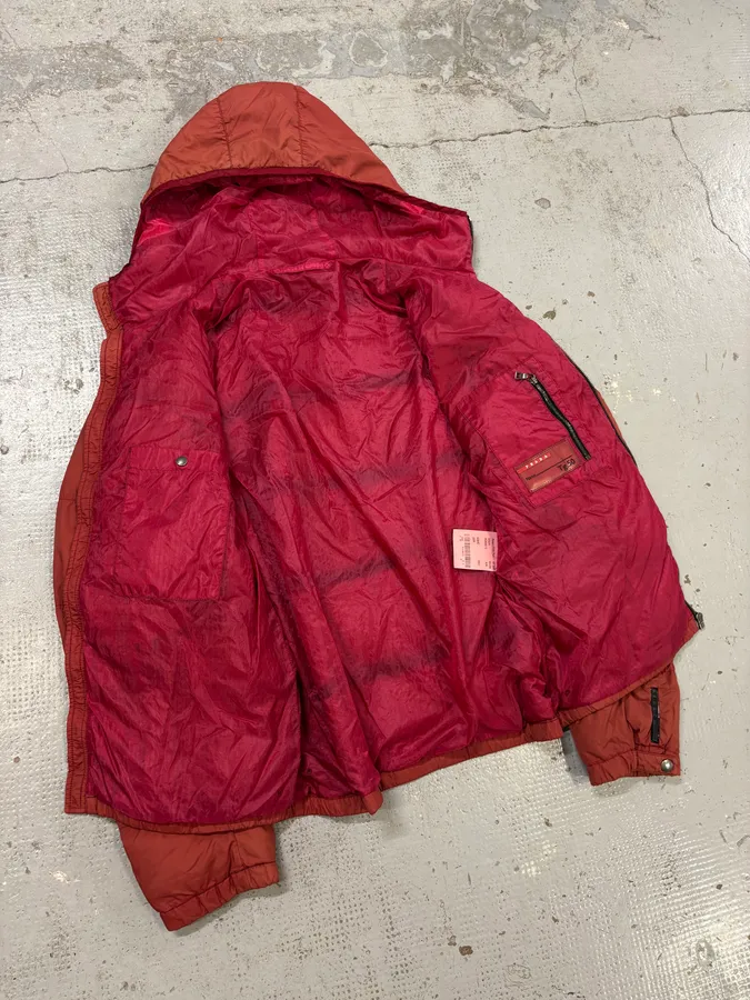 FW2009 Prada Red Nylon Quilted Puffer Jacket - Image 7