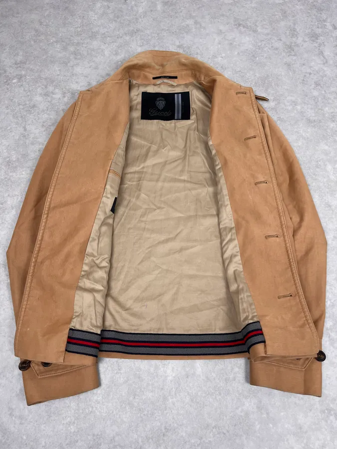 FW2010 Gucci Beige Buttoned Classy Jacket by Frida Giannini - Image 9