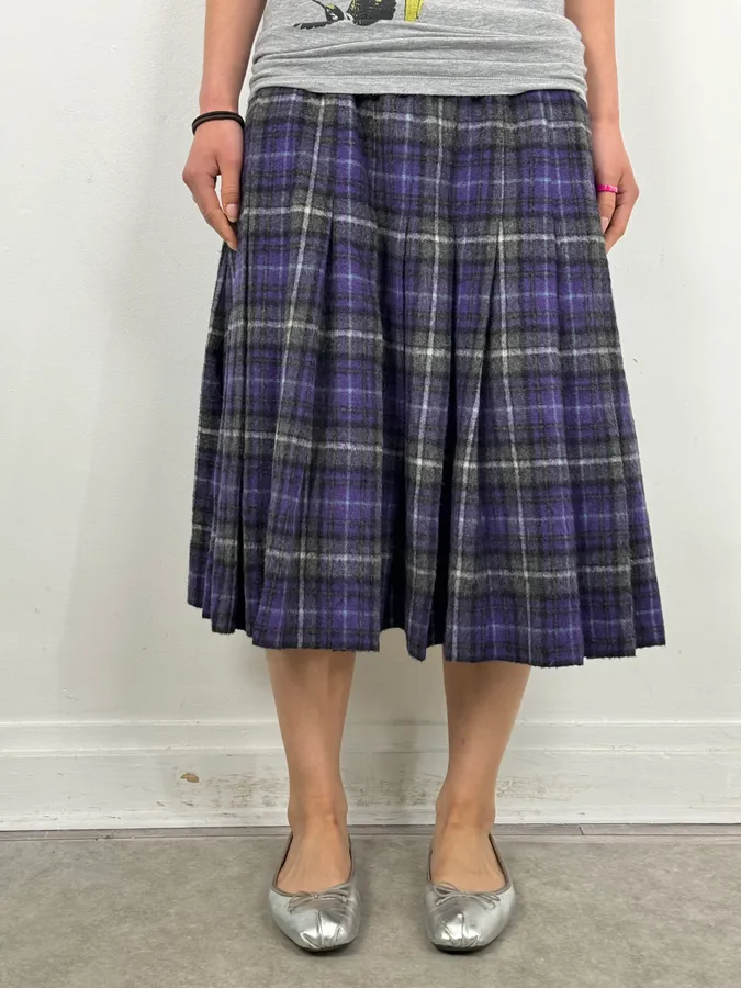 FW2013 Prada Purple Tartan Wool Pleated Skirt - Image 2