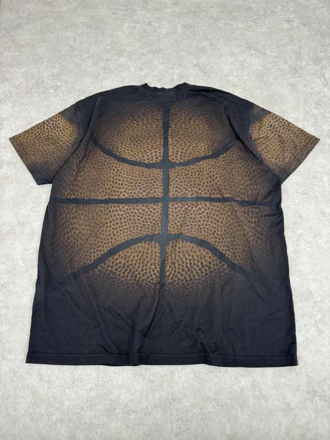FW2014 Givenchy Black & Brown Gradient Basket T-Shirt by Riccardo Tisci - Image 7