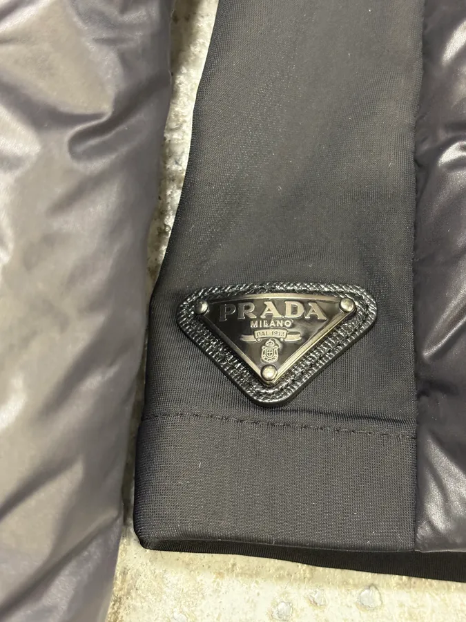 FW2014 Prada Black Puffer Hooded Jacket - Image 10