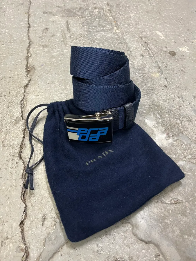 FW2018 Prada Navy Minimalist Belt - Image 2