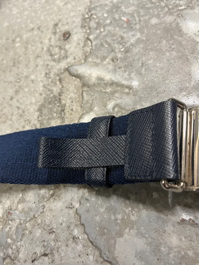 FW2018 Prada Navy Minimalist Belt - Image 7