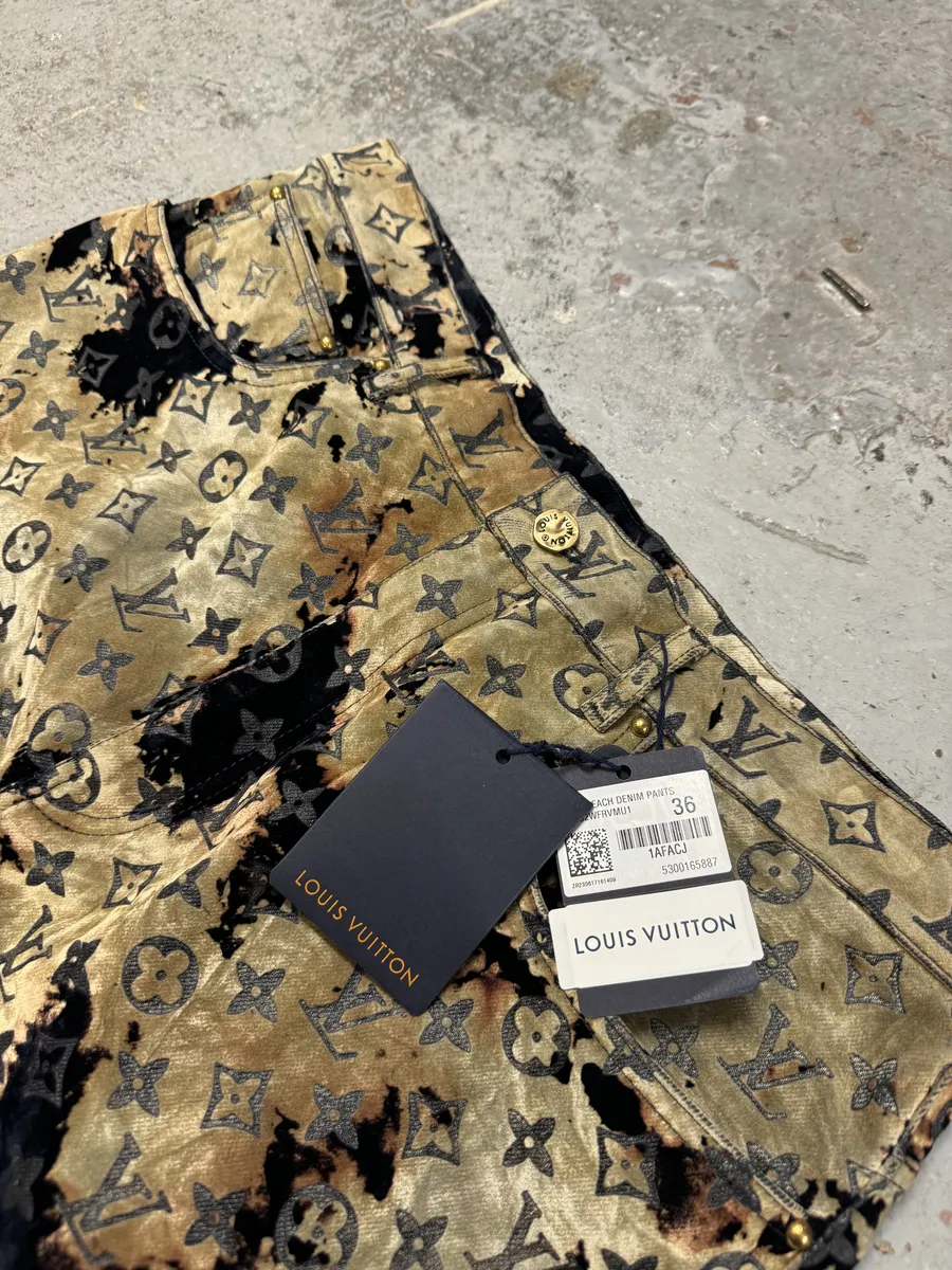 FW2023 Louis Vuitton Bleach Effect Monogram Navy Denim Pants - Image 14