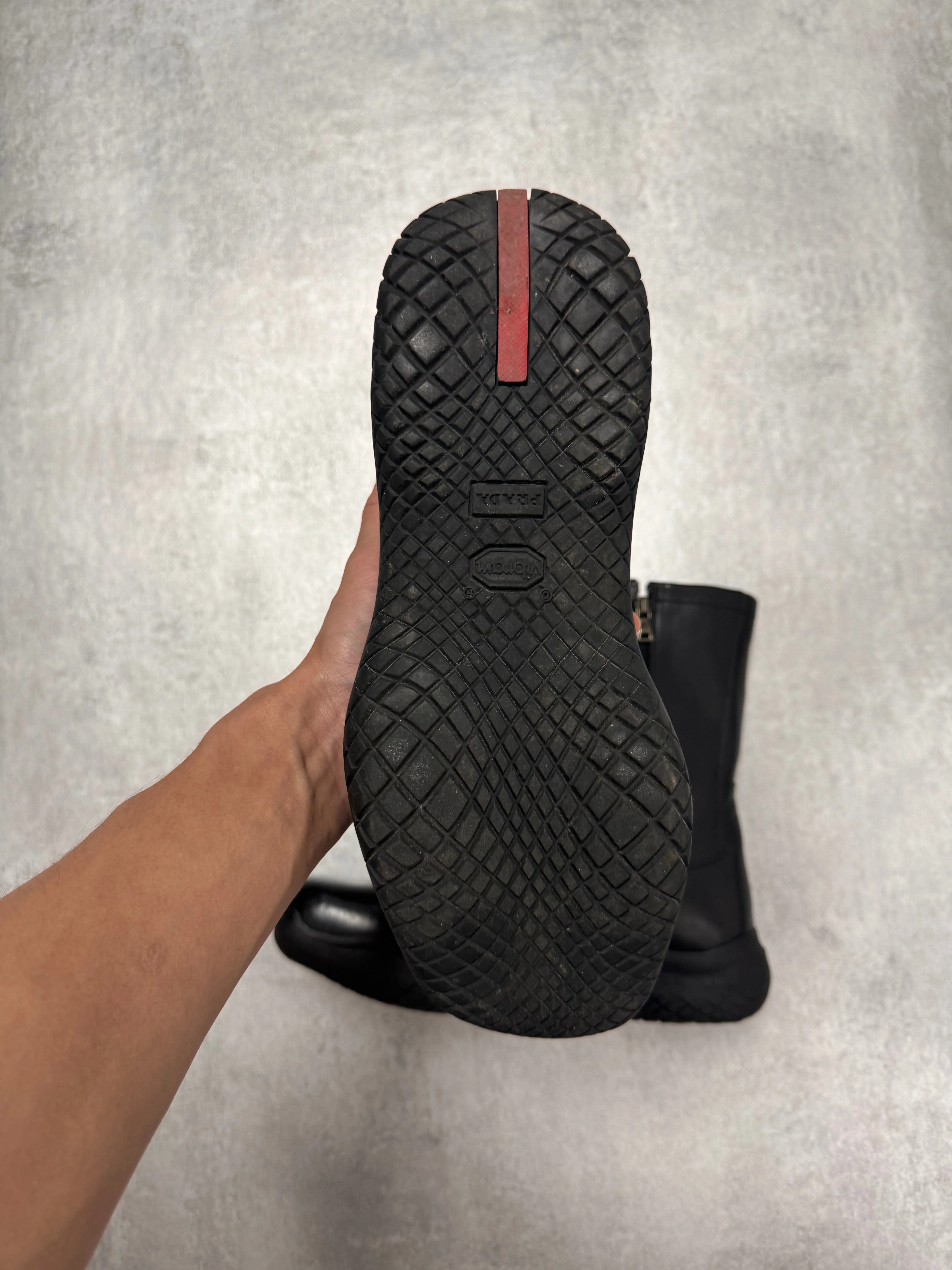 FW1999 Prada Leather Ankle Vibram Zipped Boots (43eu/us9.5) - Image 3
