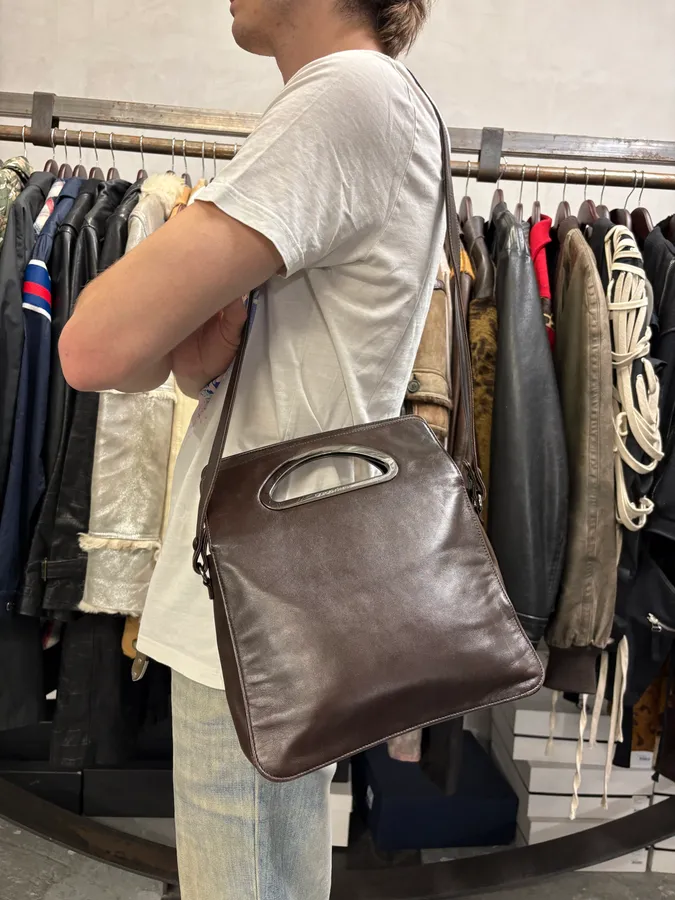 Giorgio Armani Brown Leather Shoulder Bag - Image 3