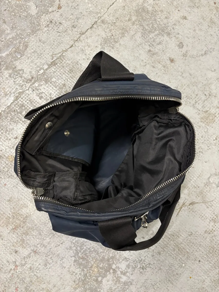 Givenchy Navy Nylon Shoulder Bag - Image 5