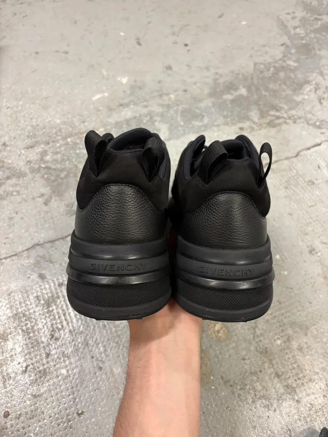 Givenchy Runners Black GIV 1 TR Sneakers - Image 7