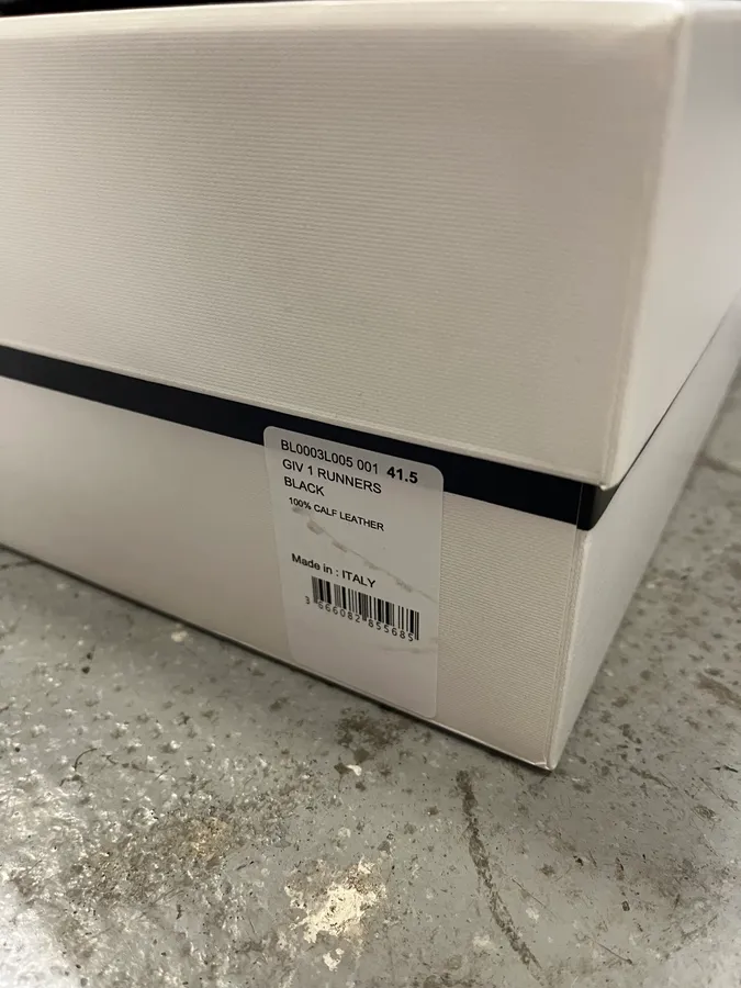 Givenchy Runners Black GIV 1 TR Sneakers - Image 10