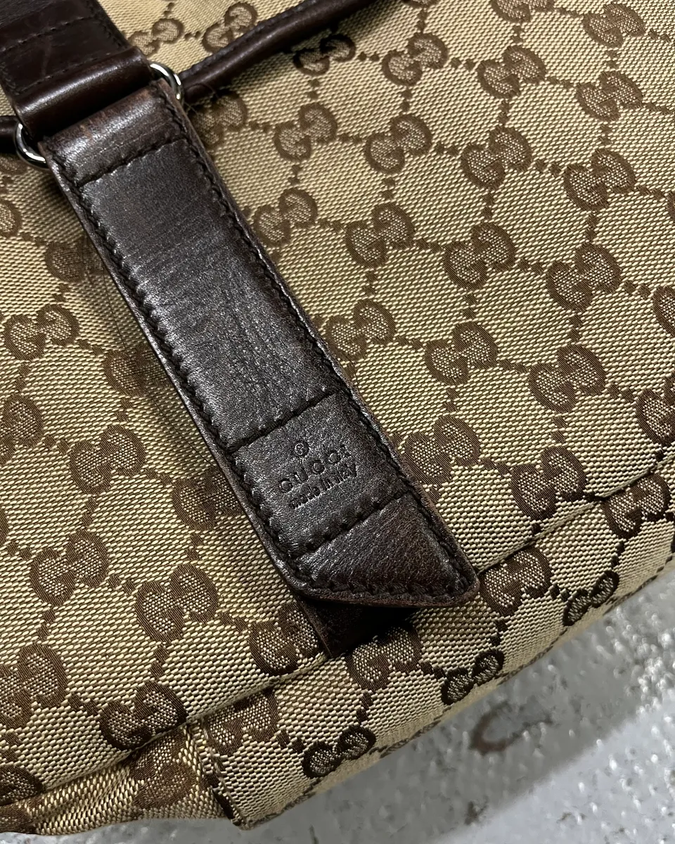Gucci Beige Canvas Monogram Messenger Bag - Image 6