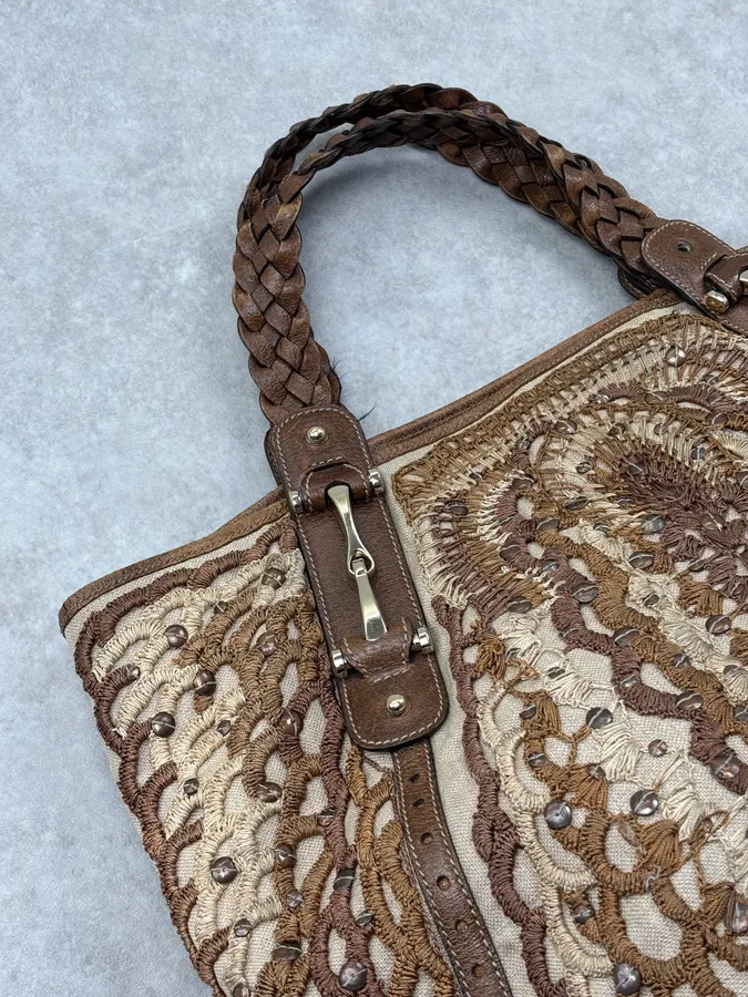 Gucci Beige Leather Linen Embroidered Studded Handle Bag - Image 13