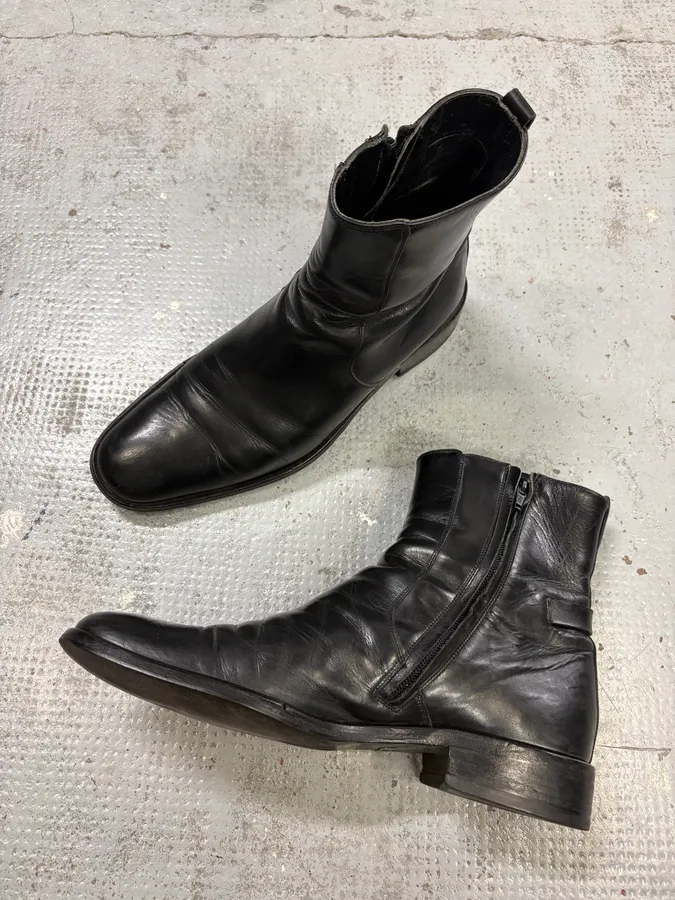Gucci Black Leather Classy Signature Boots - Image 6