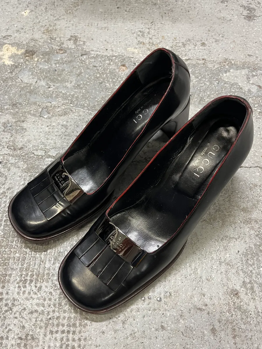 Gucci Black Leather Pumps Heels - Image 5