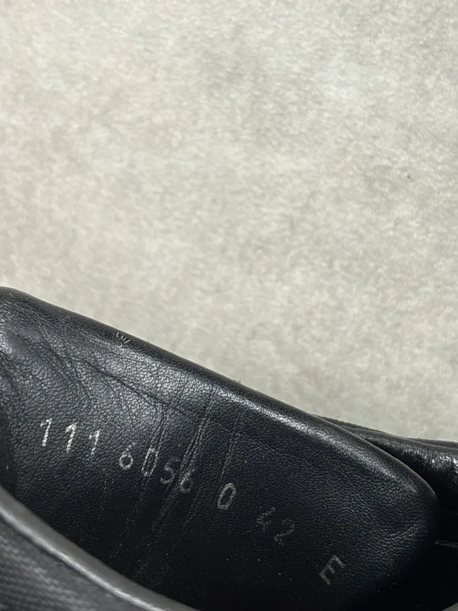 Gucci Black Leather Velcro Strap Sneakers - Image 10